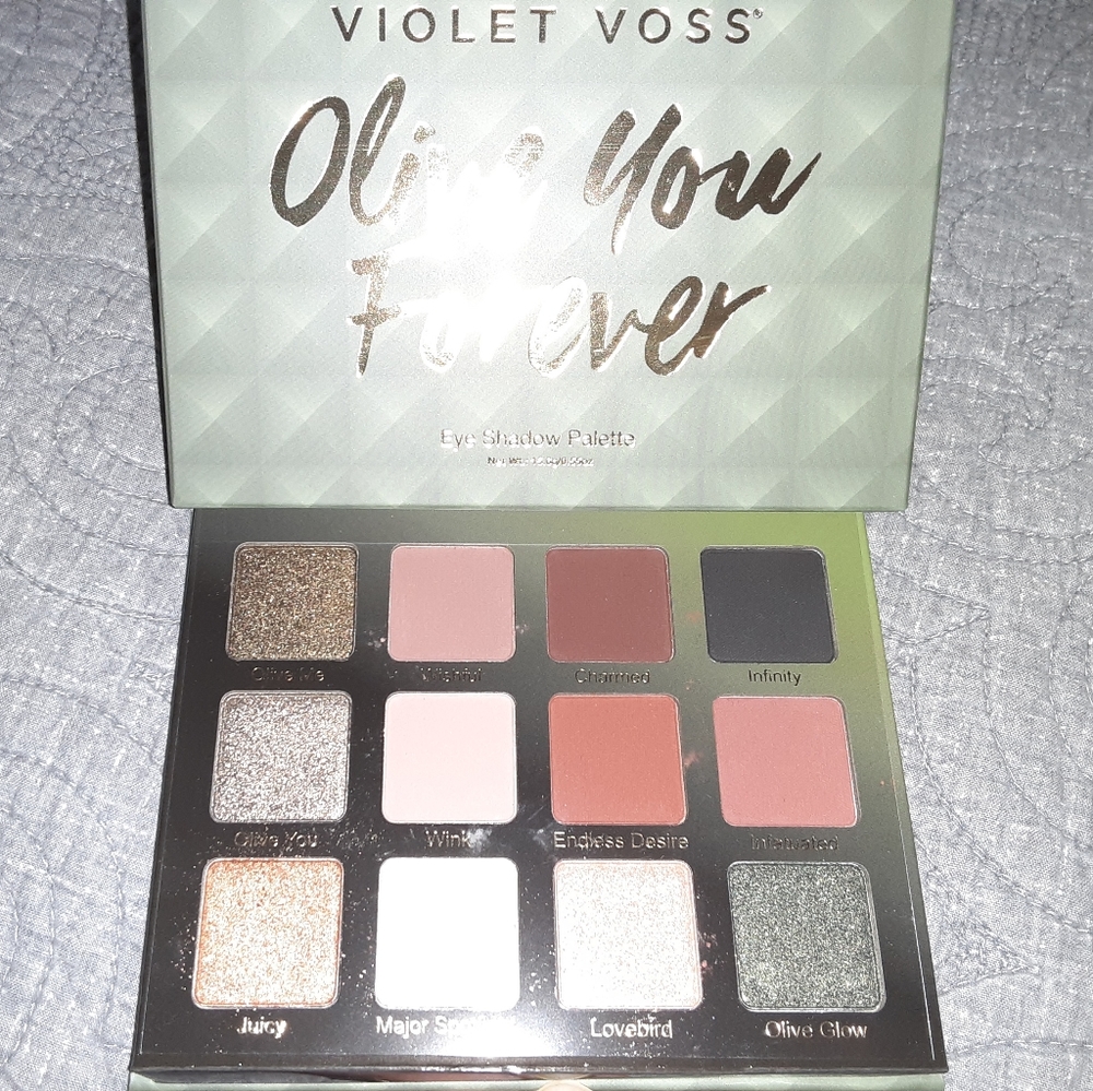 Violet Voss Olive You Forever palette